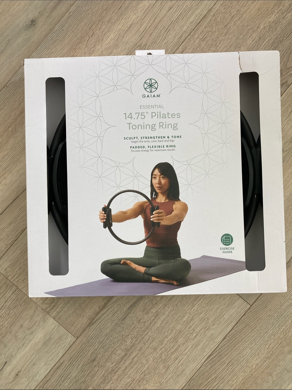 GAIAM Black Pilates Toning Ring with Padded Handles BNIB